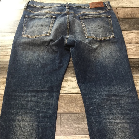 Joseph Abboud Slim Fit Jeans Men’s 34x32 Light Wash Blue Denim Stretch - Picture 7 of 12